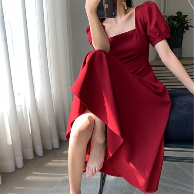 Short-Sleeve Square Neck Plain Midi A-Line Dress