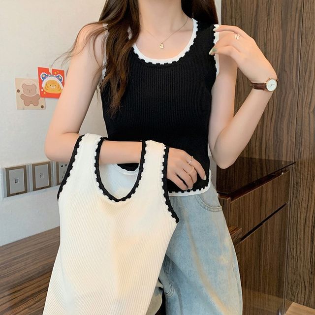 Trim Contrast Top Tank