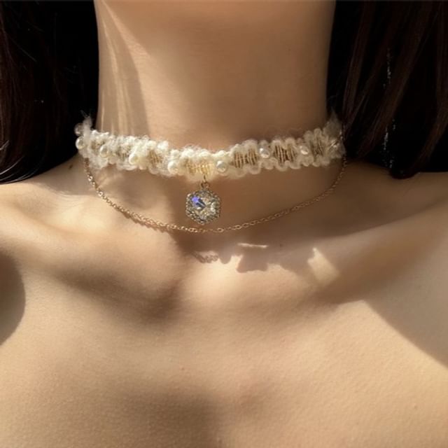 Layered Yarn Choker Rhinestone Alloy
