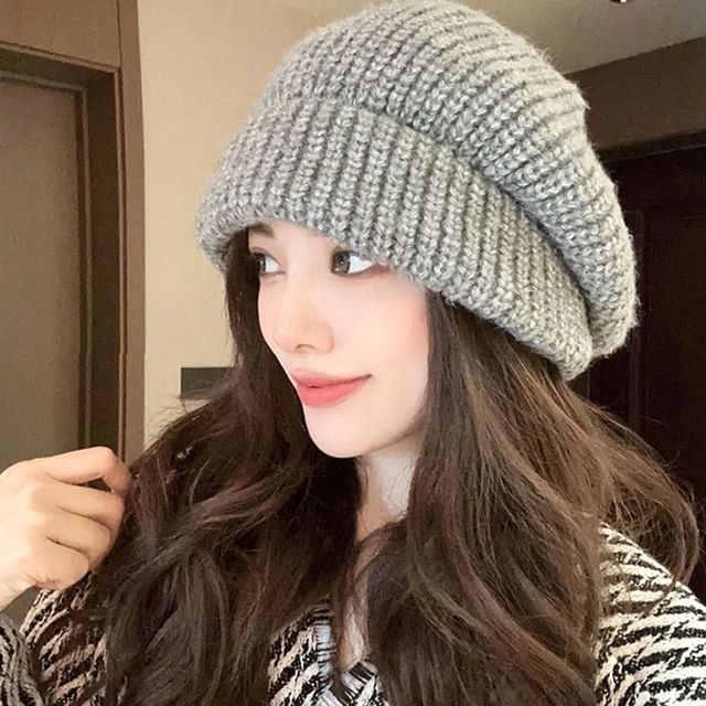 SamplePlain Knit Slouchy Beanie