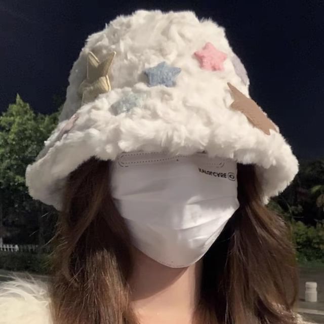 Star Fleece Hat Applique Bucket