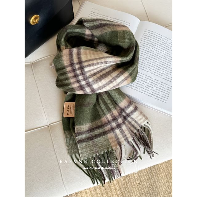 Lettering Applique Wool Plaid Fringed Scarf