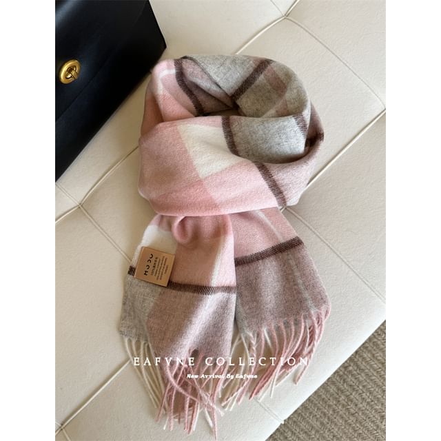 Lettering Applique Wool Plaid Fringed Scarf