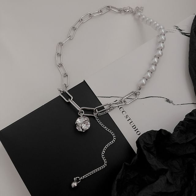 Sample Rhinestone Faux Pearl Chain Necklace