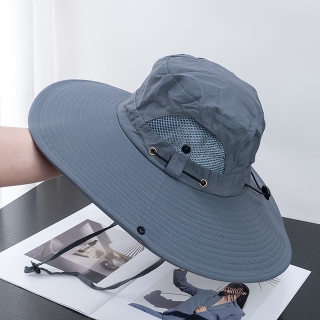 Mesh Hiking Cap