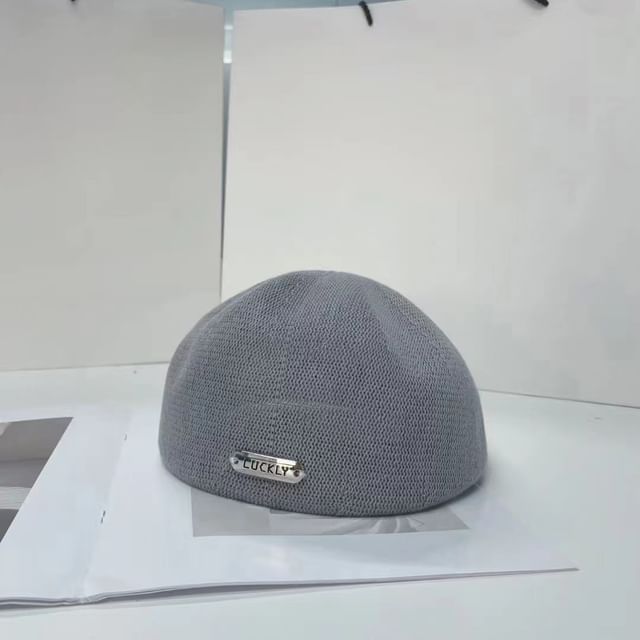 Beret Metal Lettering Hat Plate