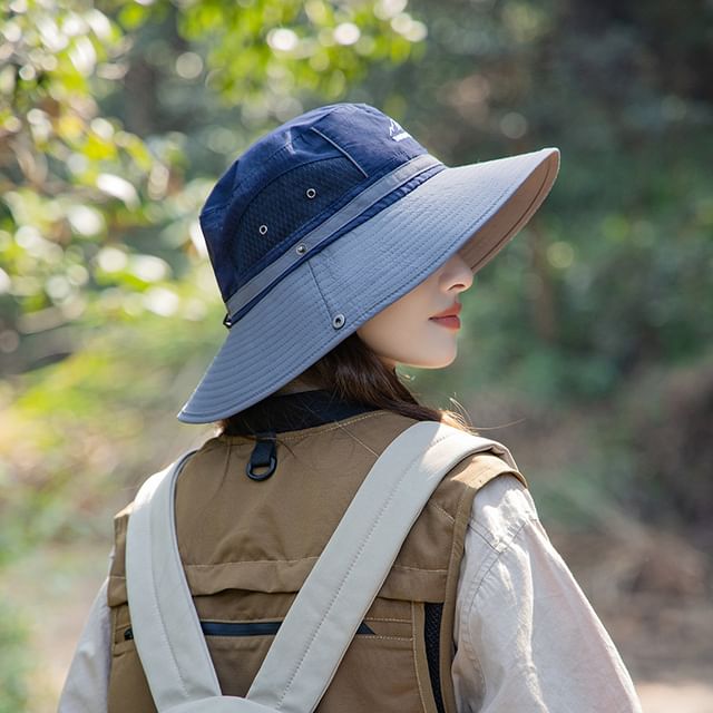 Boonie Embroidered Mountain Hat