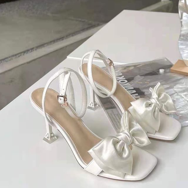 Sandals Heel High Accent Bow