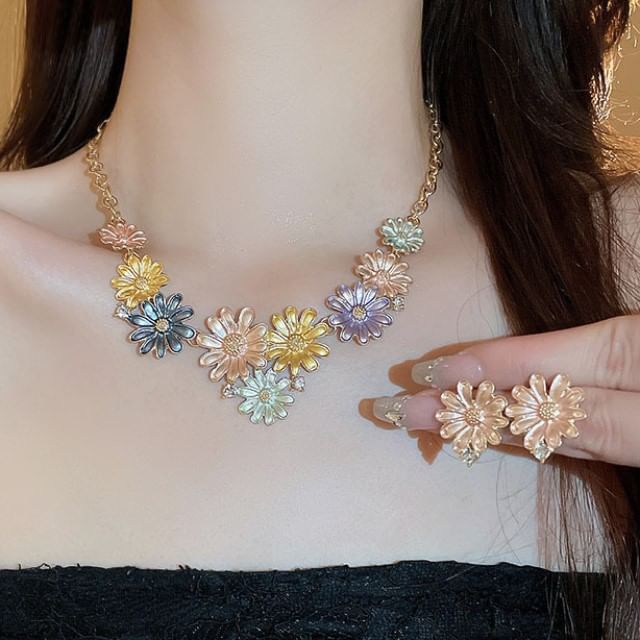 Floral Rhinestone Alloy Choker / Stud Earring