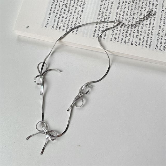 Snake Bow Necklace Chain