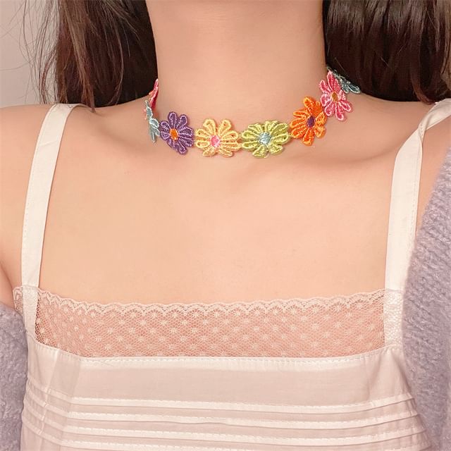 Floral Embroidered Choker