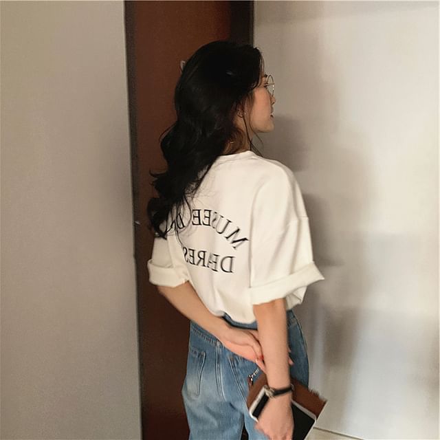 Crew Lettering Short-Sleeve Print T-Shirt Neck