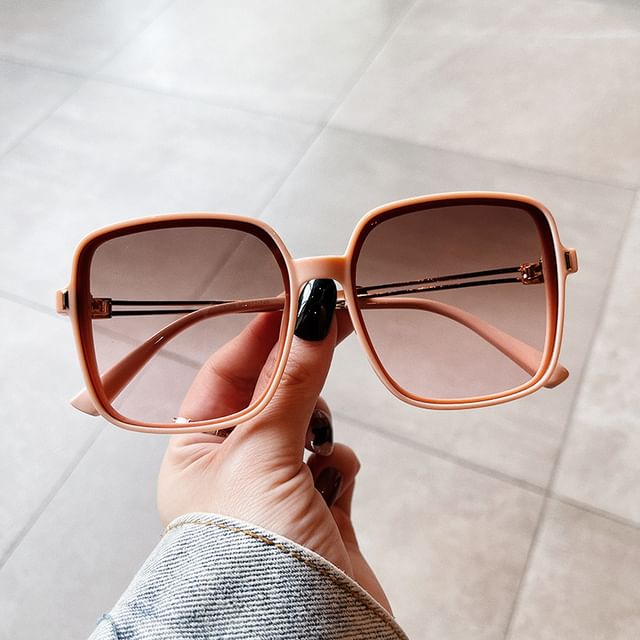 Sample Square Frame Oversized Sunglasses