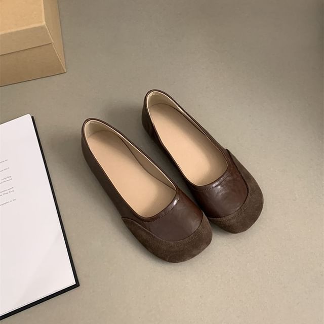 Sample Round Toe Faux Leather Flats