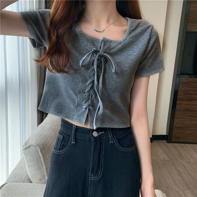 Up Lace Neck Square Plain Short-Sleeve Top