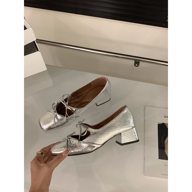 Sample Square Toe Bow Block Heel Mary Jane Pumps