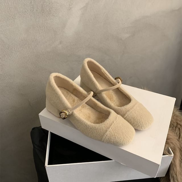 Sample Low Heel Plain Mary Jane Pumps