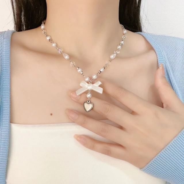 Sample Bow Heart Faux Pearl Necklace