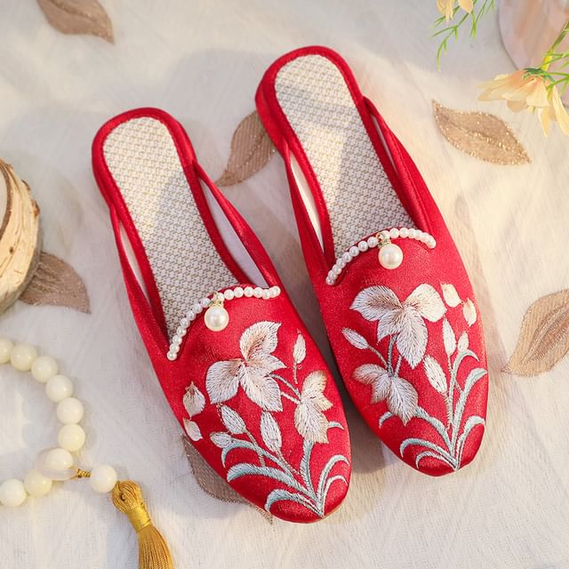Faux Floral Pearl Mules Embroidered