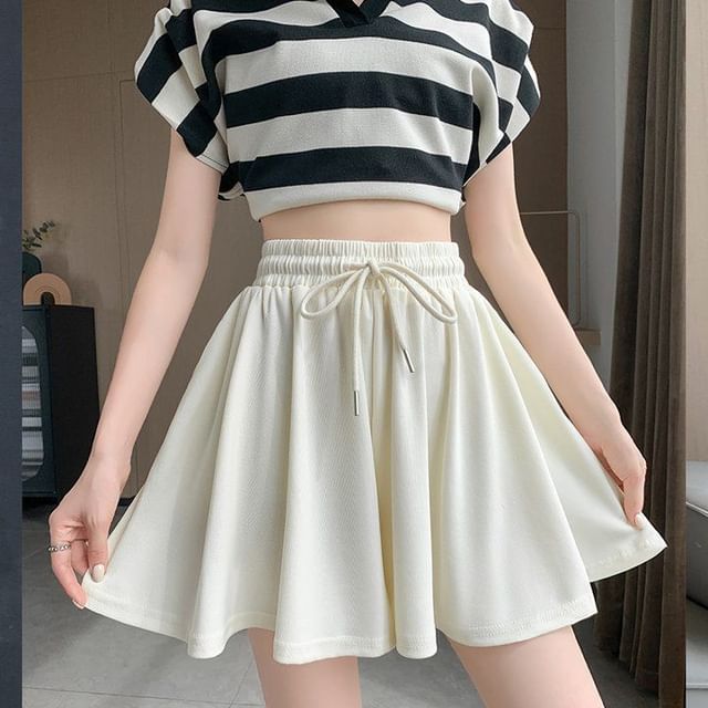 Drawstring Plain Waist Wide Leg Shorts