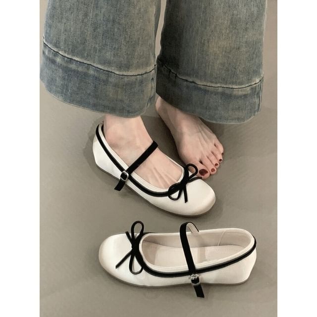Bow Two Tone Hidden Wedge Heel Mary Jane Shoes