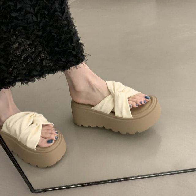 Twisted Slide Sandals Platform