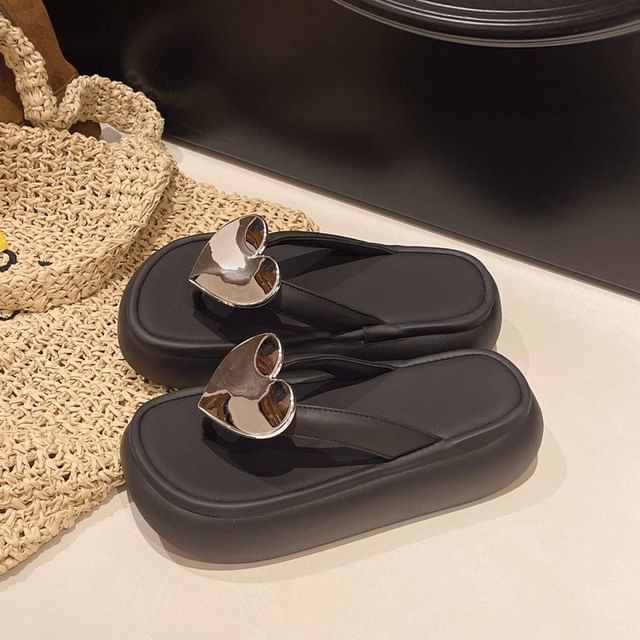 Heart Accent Flops Platform Flip