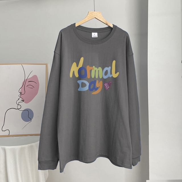 Lettering Print Long-Sleeve Crew T-Shirt Neck
