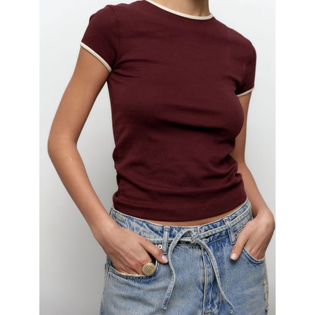 Crop Tee Trim Slim Neck Contrast Crew Fit Short-Sleeve