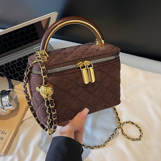 Leather Quilted Faux Chain Crossbody Strap Bag