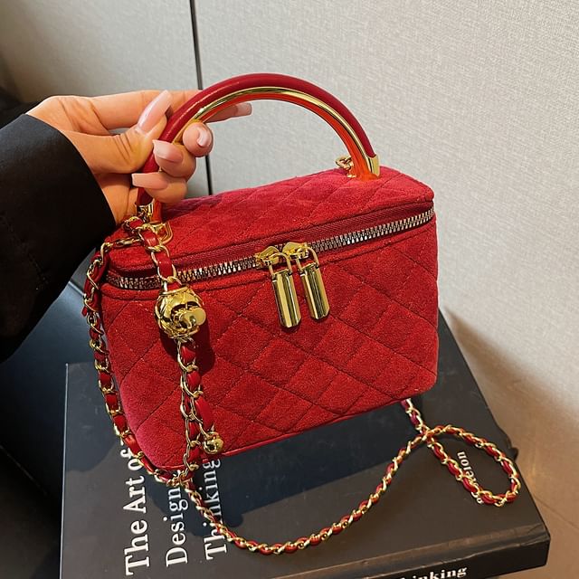 Leather Quilted Faux Chain Crossbody Strap Bag