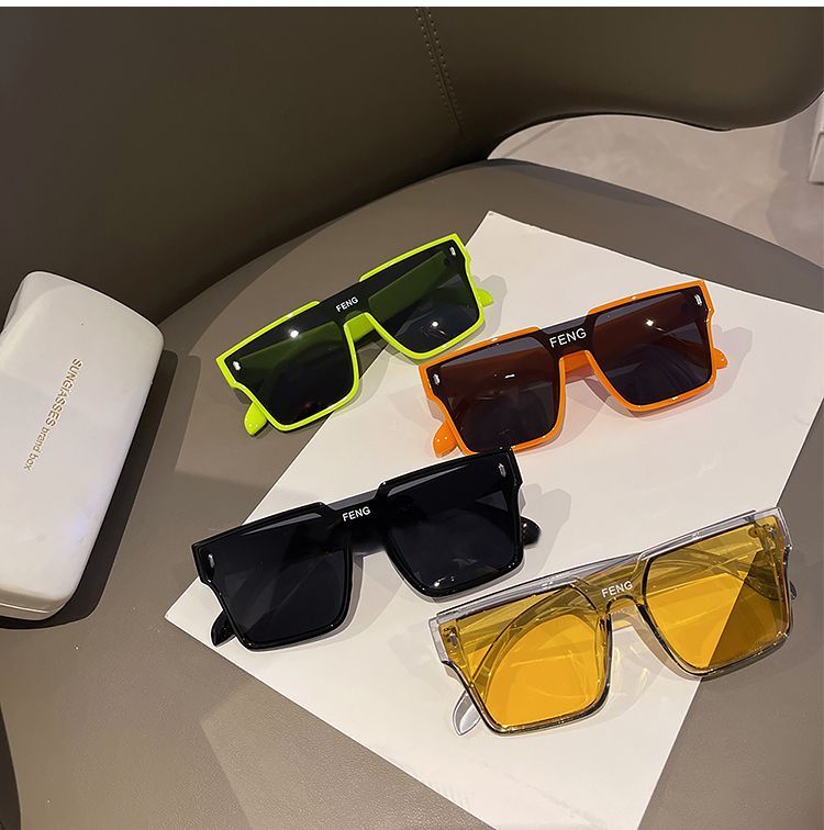 Sunglasses One Square Piece