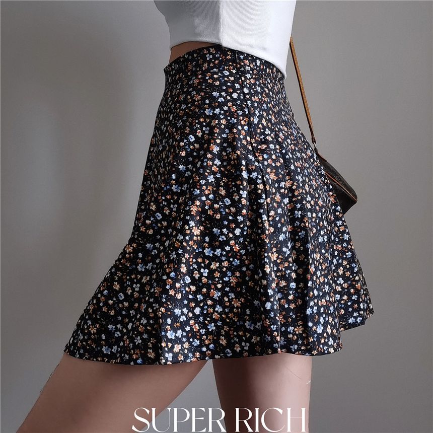 Wholesale Sample Floral Print A-Line Mini Skirt