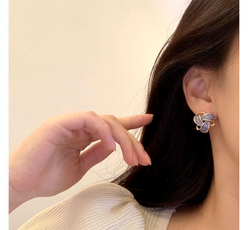 Ear Triangle / On Stud Earring Clip
