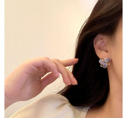 Ear Triangle / On Stud Earring Clip