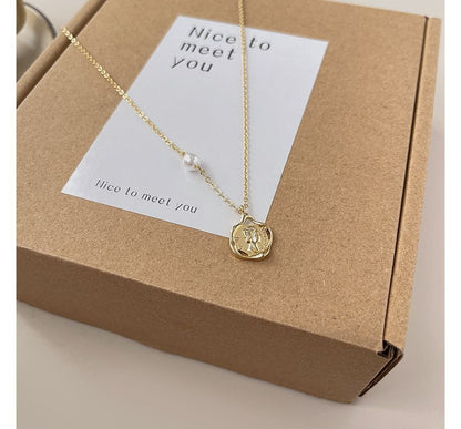 Faux Pearl Floral Necklace