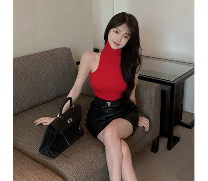 Plain Turtleneck Sleeveless Top