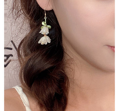Fringed Alloy Flower Faux Pearl Earring