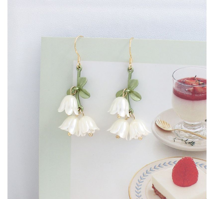 Fringed Alloy Flower Faux Pearl Earring