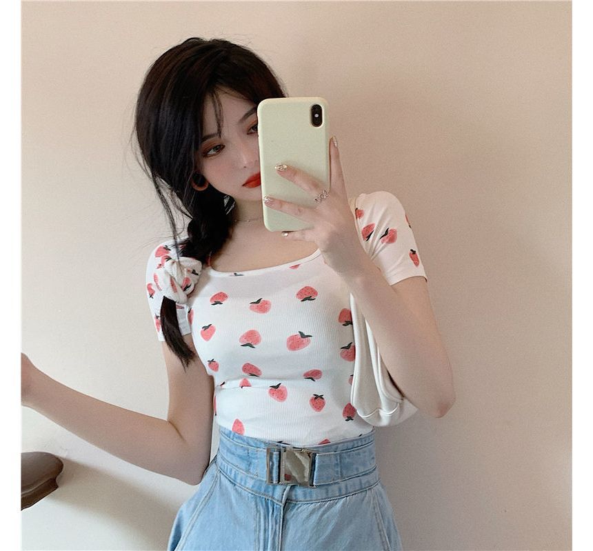 Short-Sleeve Strawberry T-Shirt Print