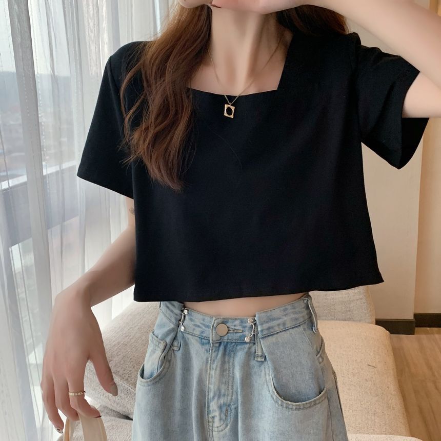 Square Short-Sleeve Plain Cropped Neck Blouse