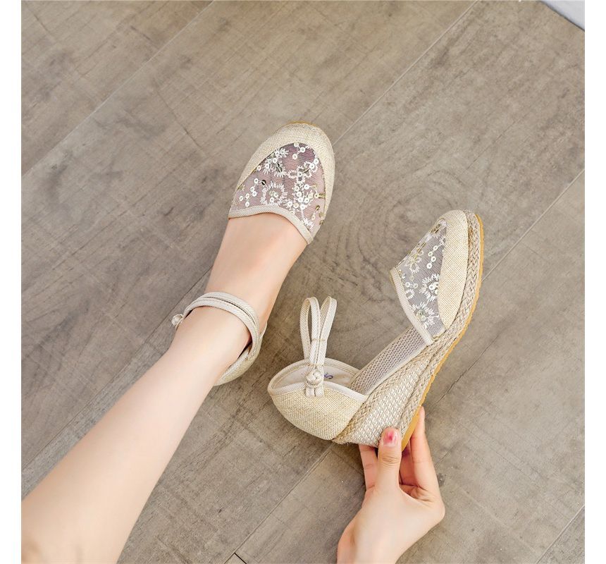 Wedge Flower Embroidered Sandals