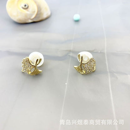 Sample Leaf Rhinestone Alloy Earring