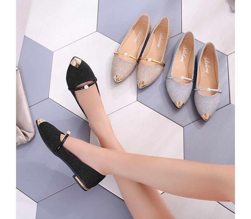 Metal Pointy Flats Accent