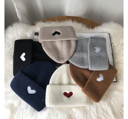 Embroidered Knit Beanie Heart