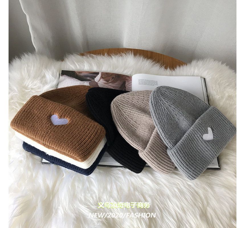 Embroidered Knit Beanie Heart