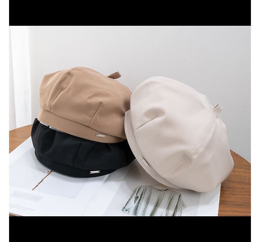 Sample Metal Tag Plain Beret