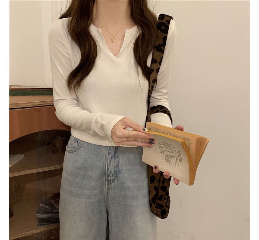 T-Shirt Neck Long-Sleeve Notch Plain