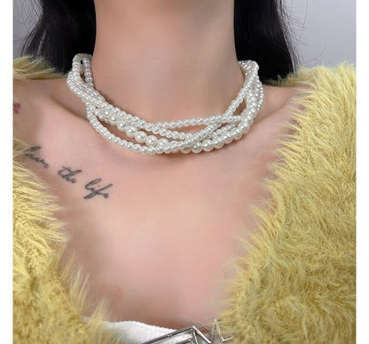 Faux Choker Layered Pearl