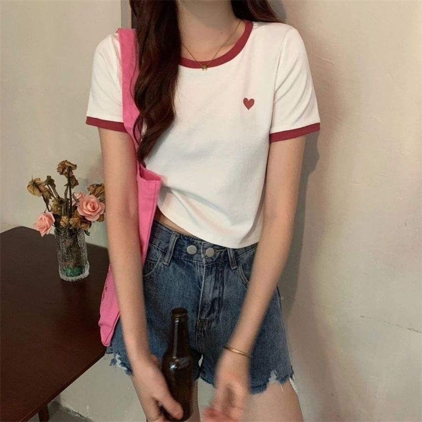 Heart Round Trim Tee Neck Short-Sleeve Contrast